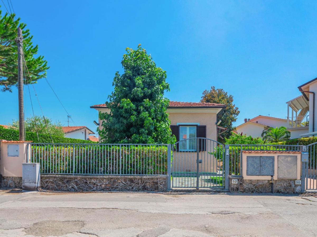 Villa Locazione Turistica Francesca Marina di Pietrasanta Esterno foto